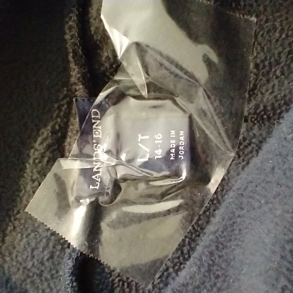 Lands End pullover - Picture 2 of 5